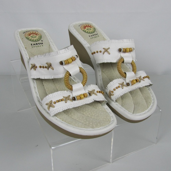 earth white sandals